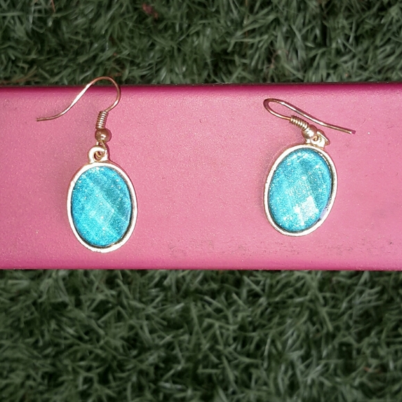 A turquoise gemmed necklace and earrings - Picture 4 of 5